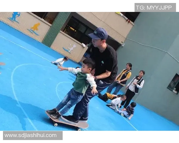 武汉滑板队与南京滑板队赛后复盘分析比赛经验与战术调整实时数据