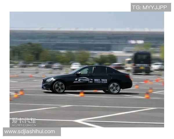 西安足球队战术解析与未来发展探讨聚焦足球的魅力与挑战实时数据